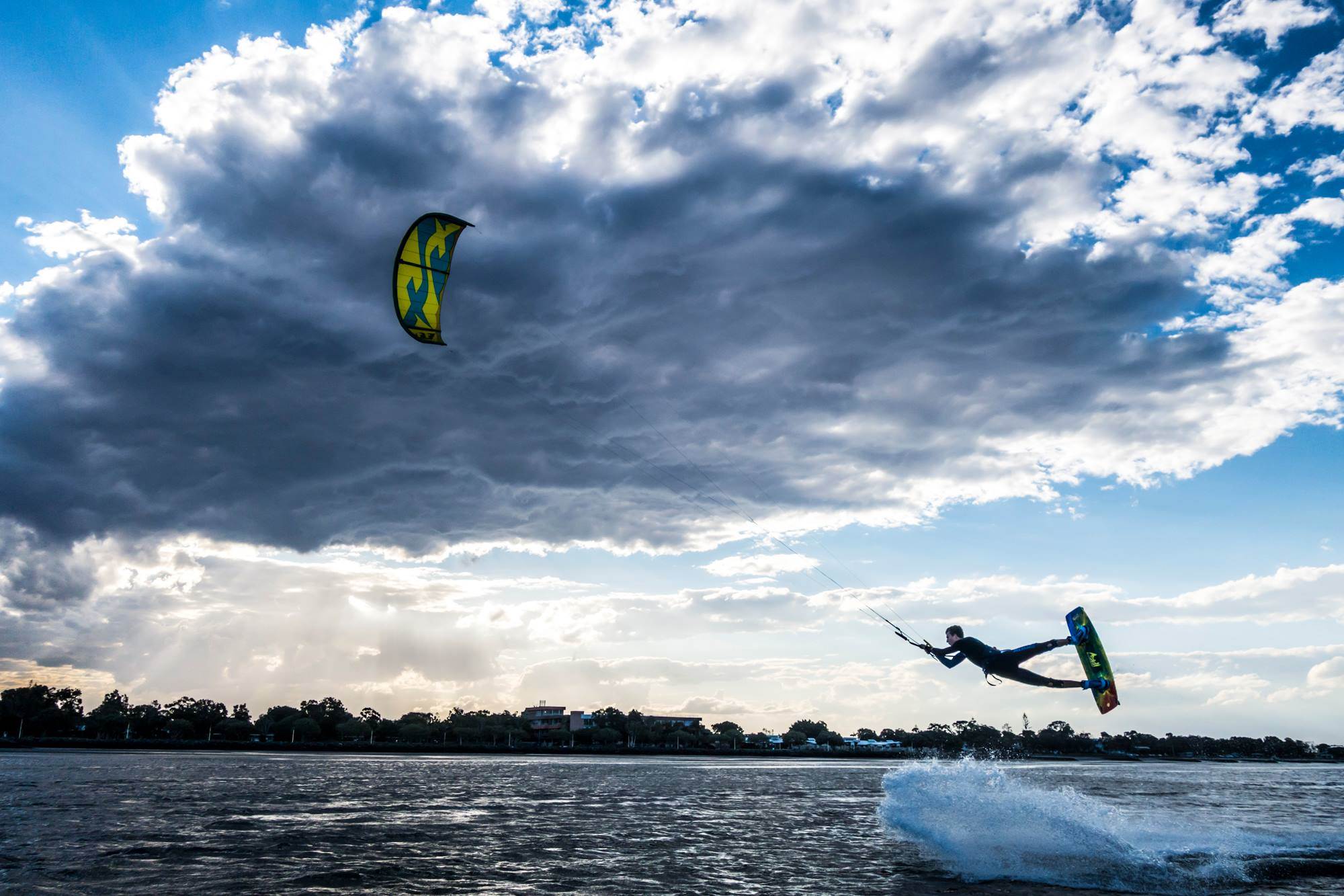 When Joris Miedema from Netherland comes the other side of the world for a kite session in Brisbane.
