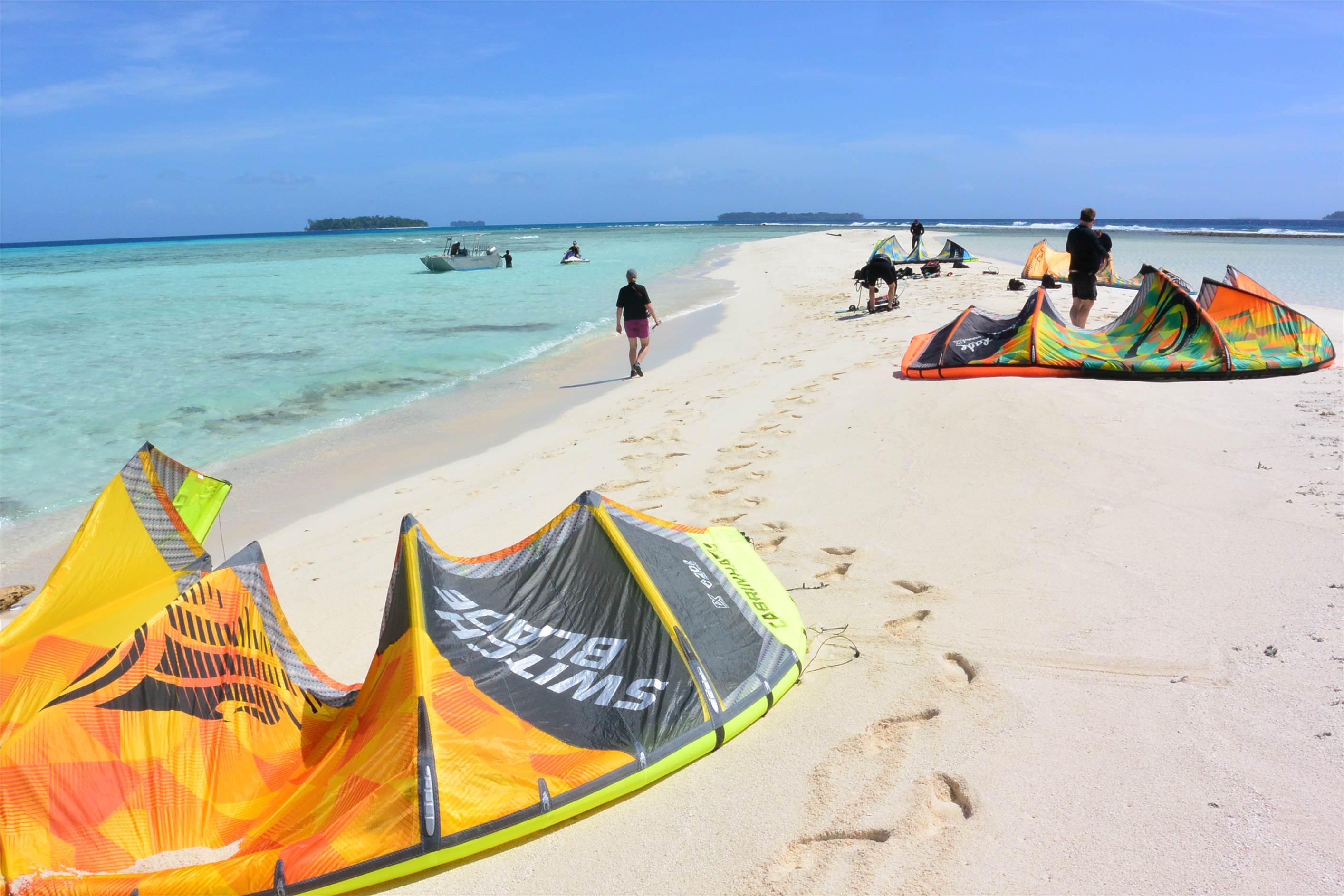 Moon Tours - PNG KITE TRIP