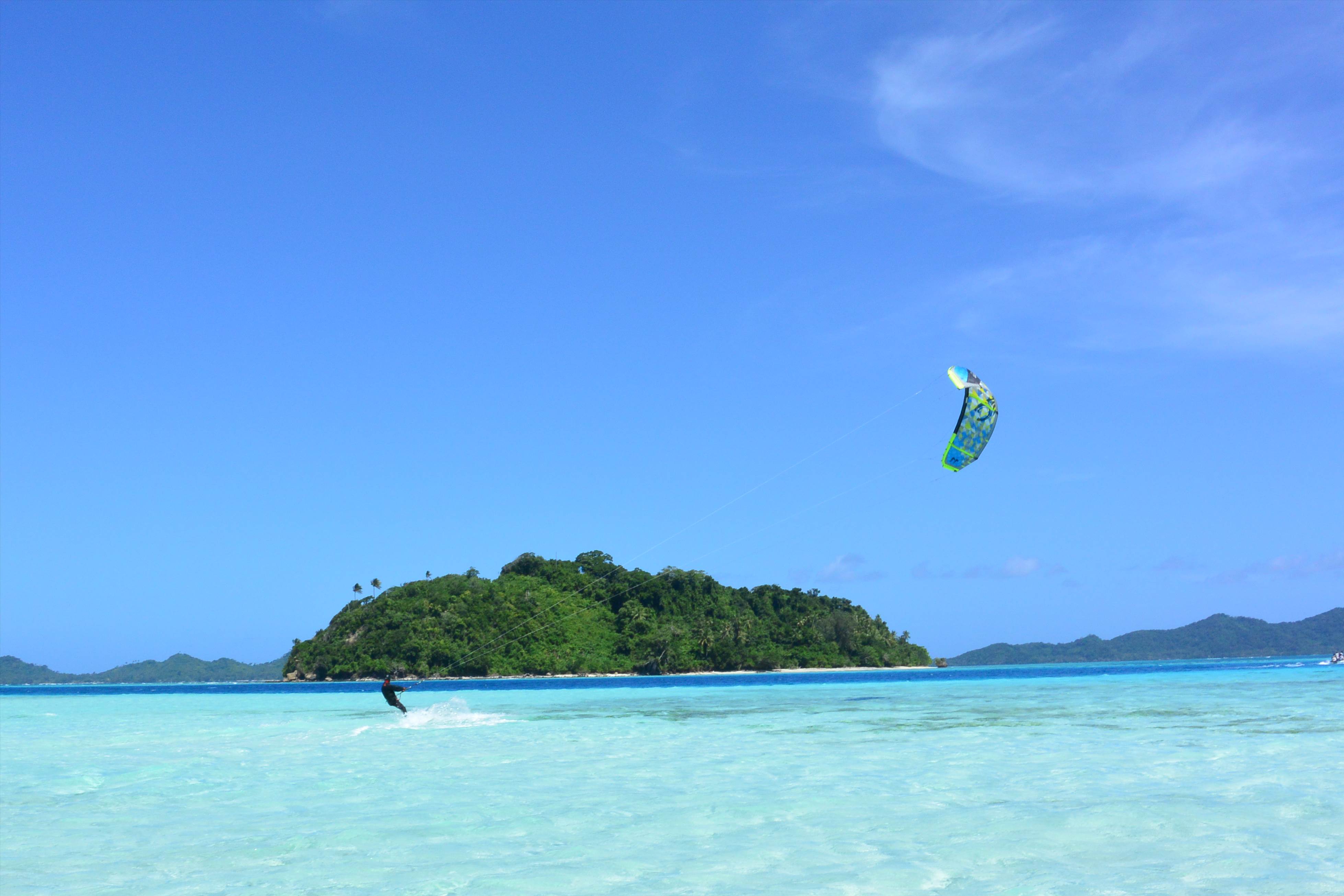 Moon Tours - PNG KITE TRIP