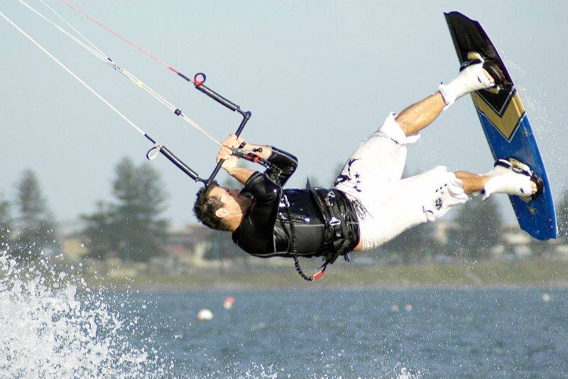 Kitesurfing the sandbar at Safety Bay
