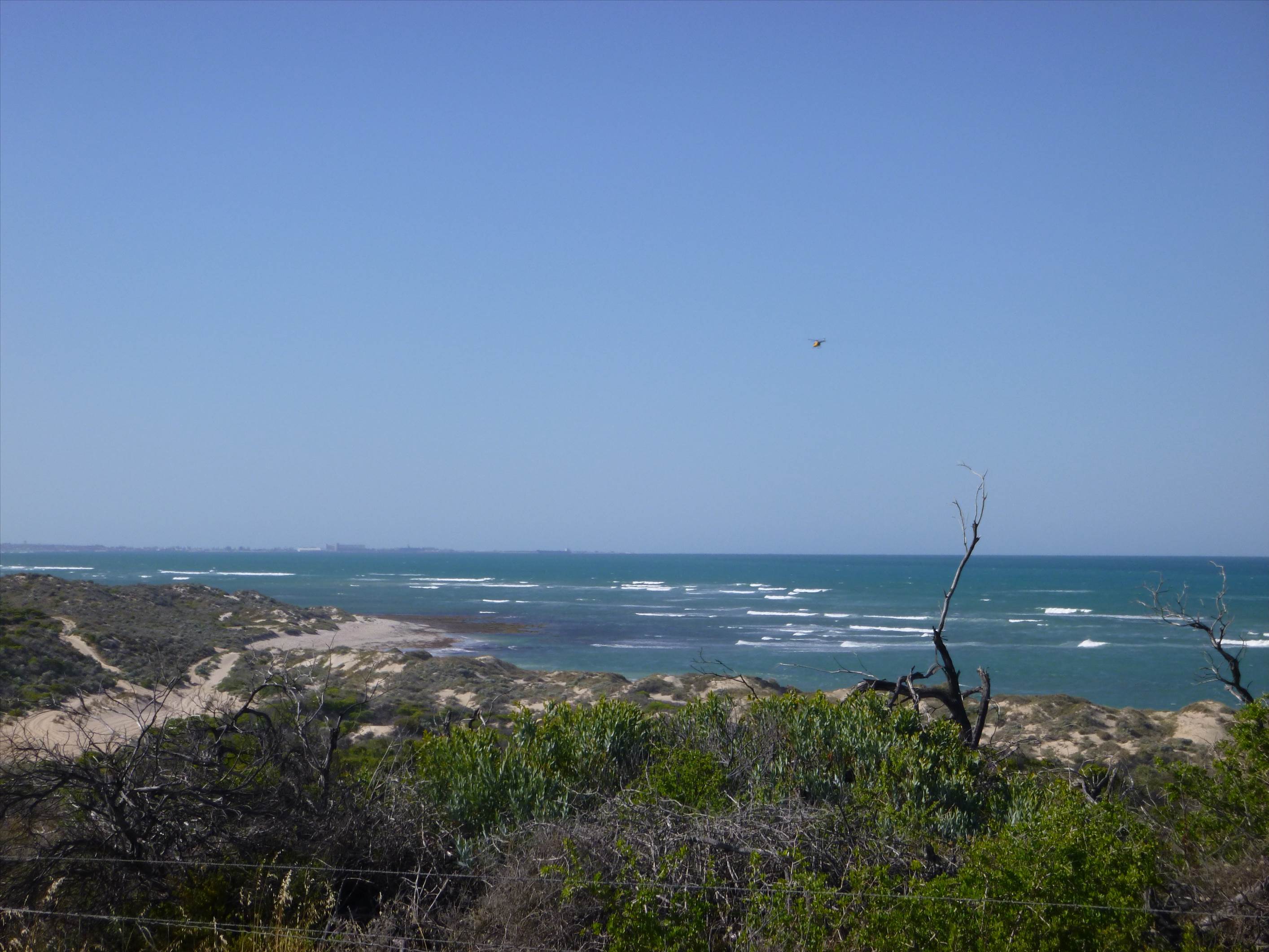 Geraldton oakagee bay .... not here for a port