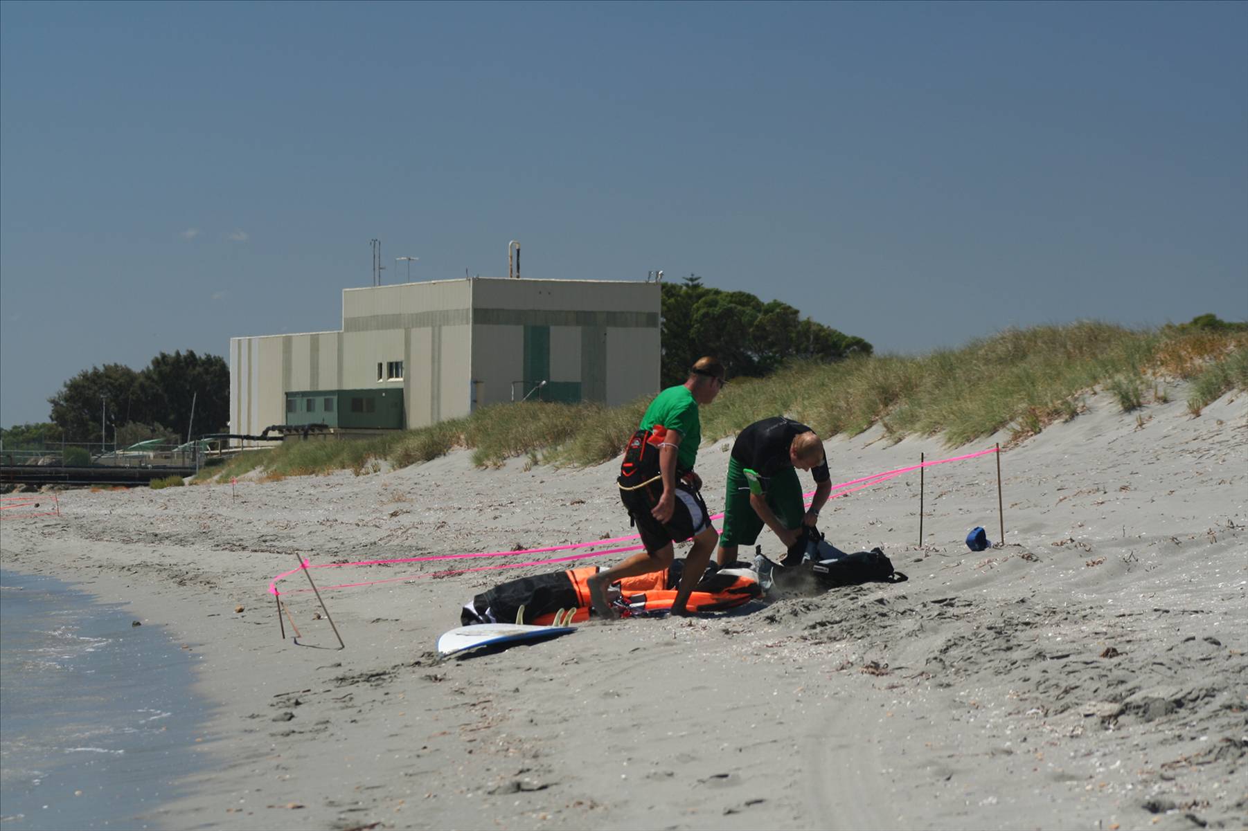 Kite X - Graham and Grant packing equipment down