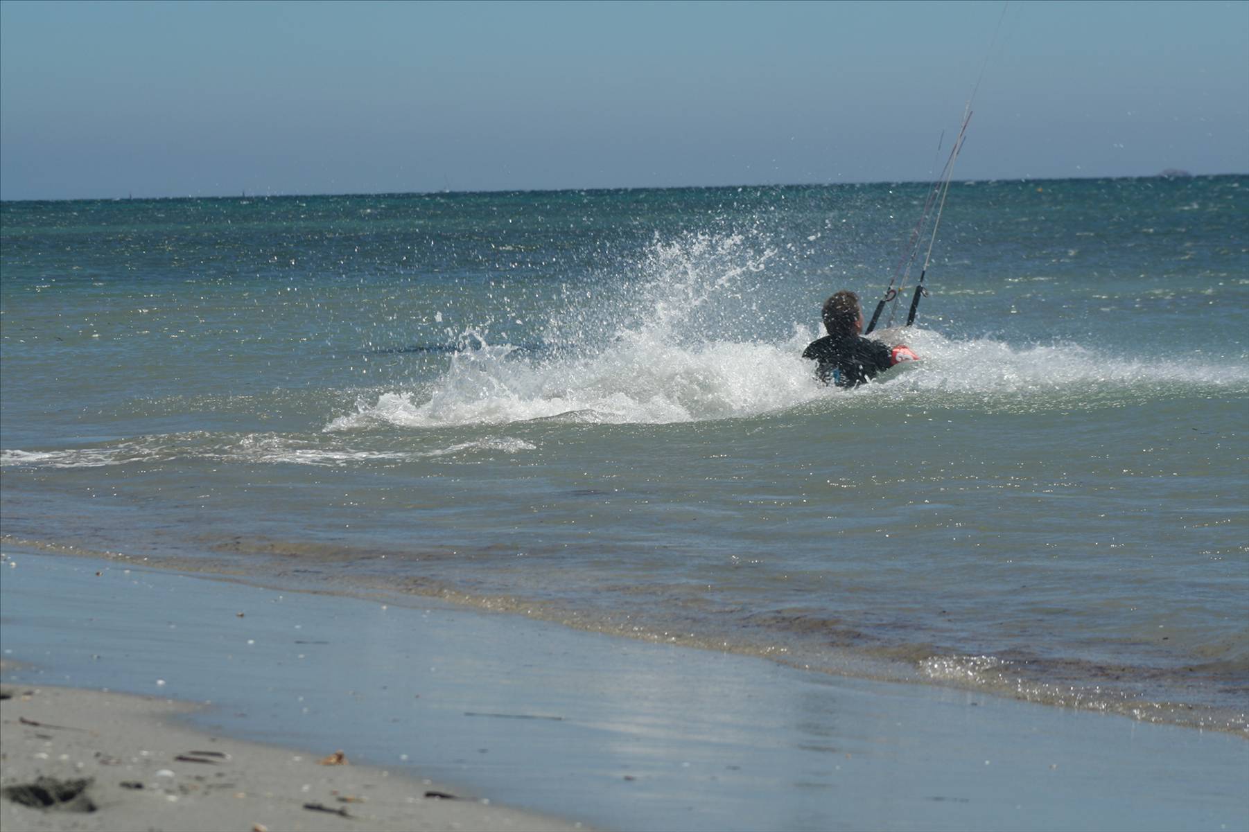 Kite X - Pat hits the water to start dragging out
