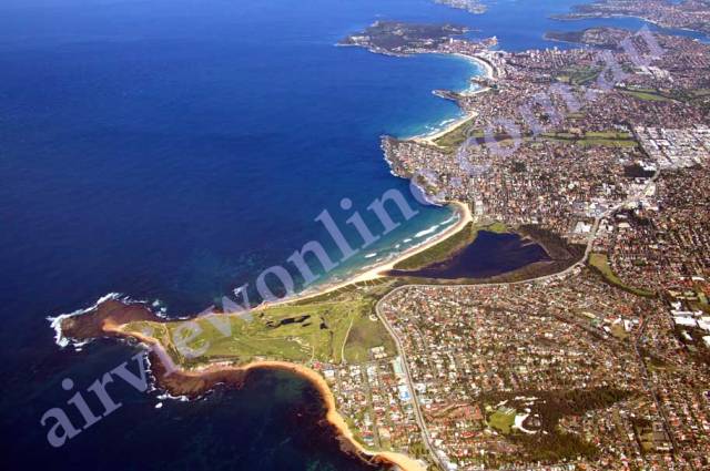 Beach at Longreef looing south to Dee Why