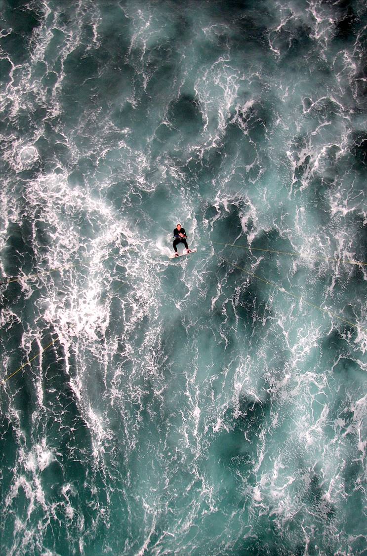 9m 2009 Griffin 17 knots 124 board