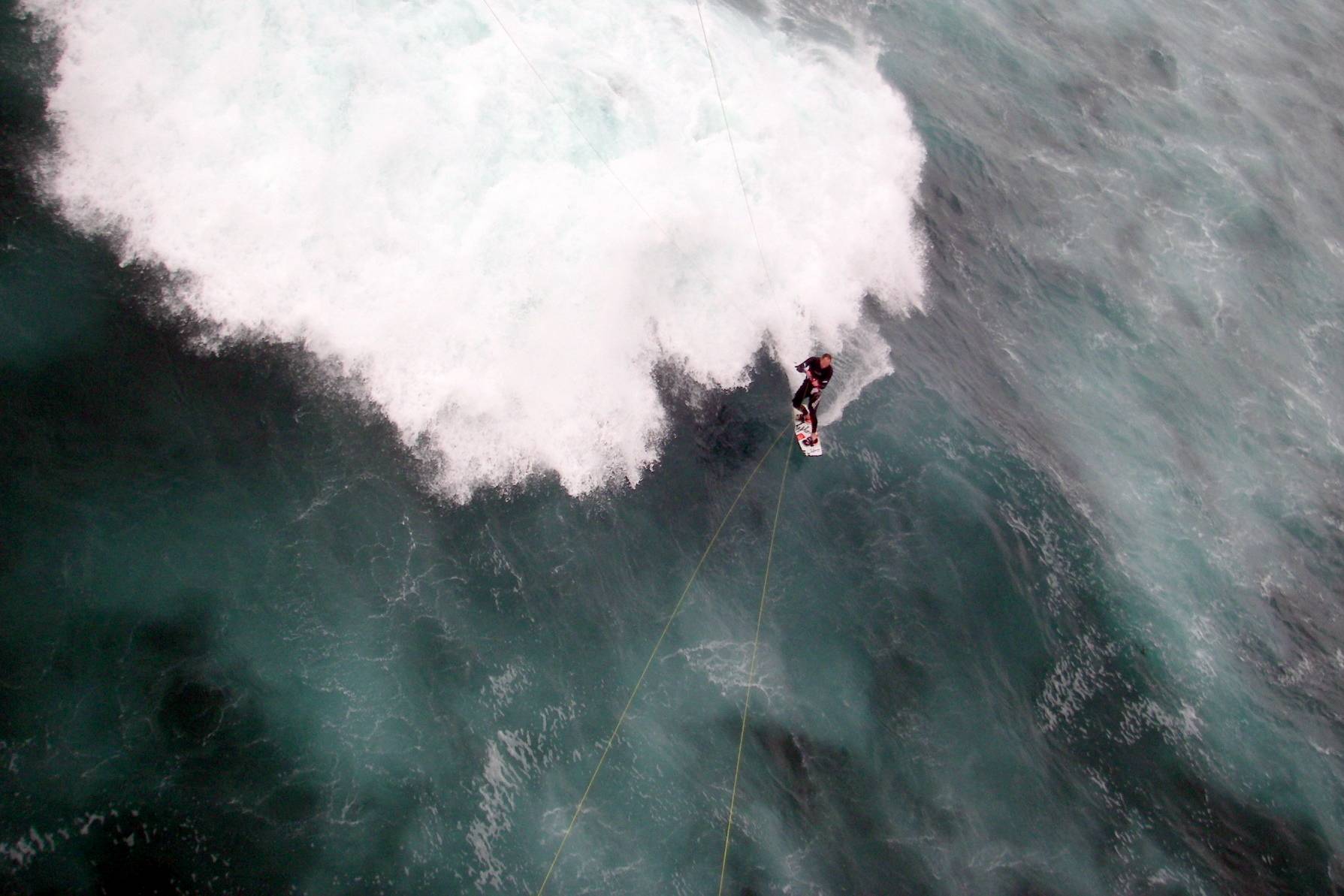 9m 2009 Griffin 17 knots 124 board