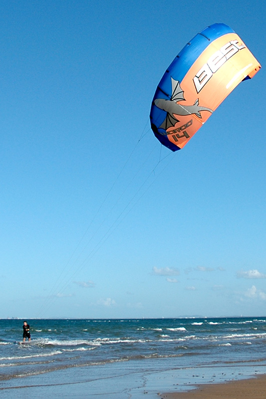 14m Waroo Limited colour scheme