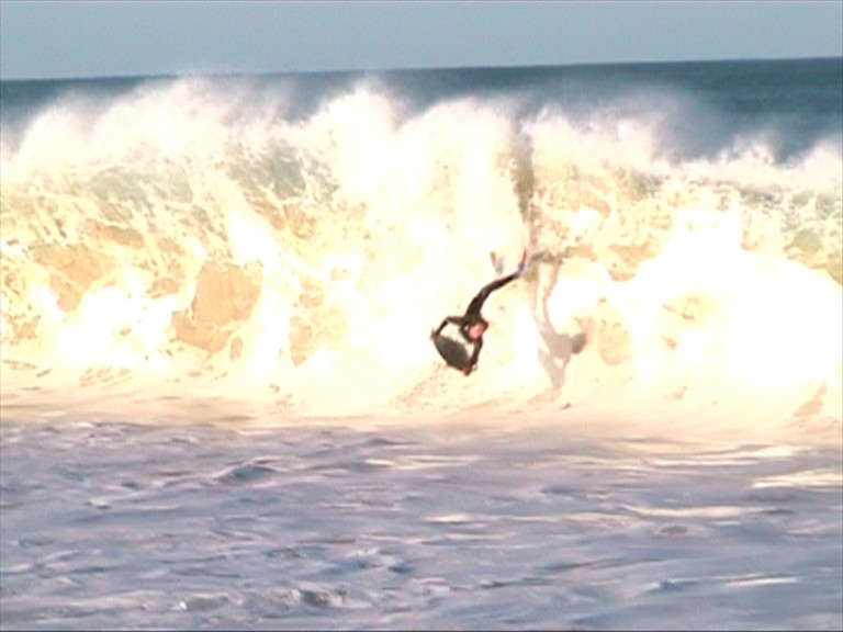 stringer about to get mashed from bakwash