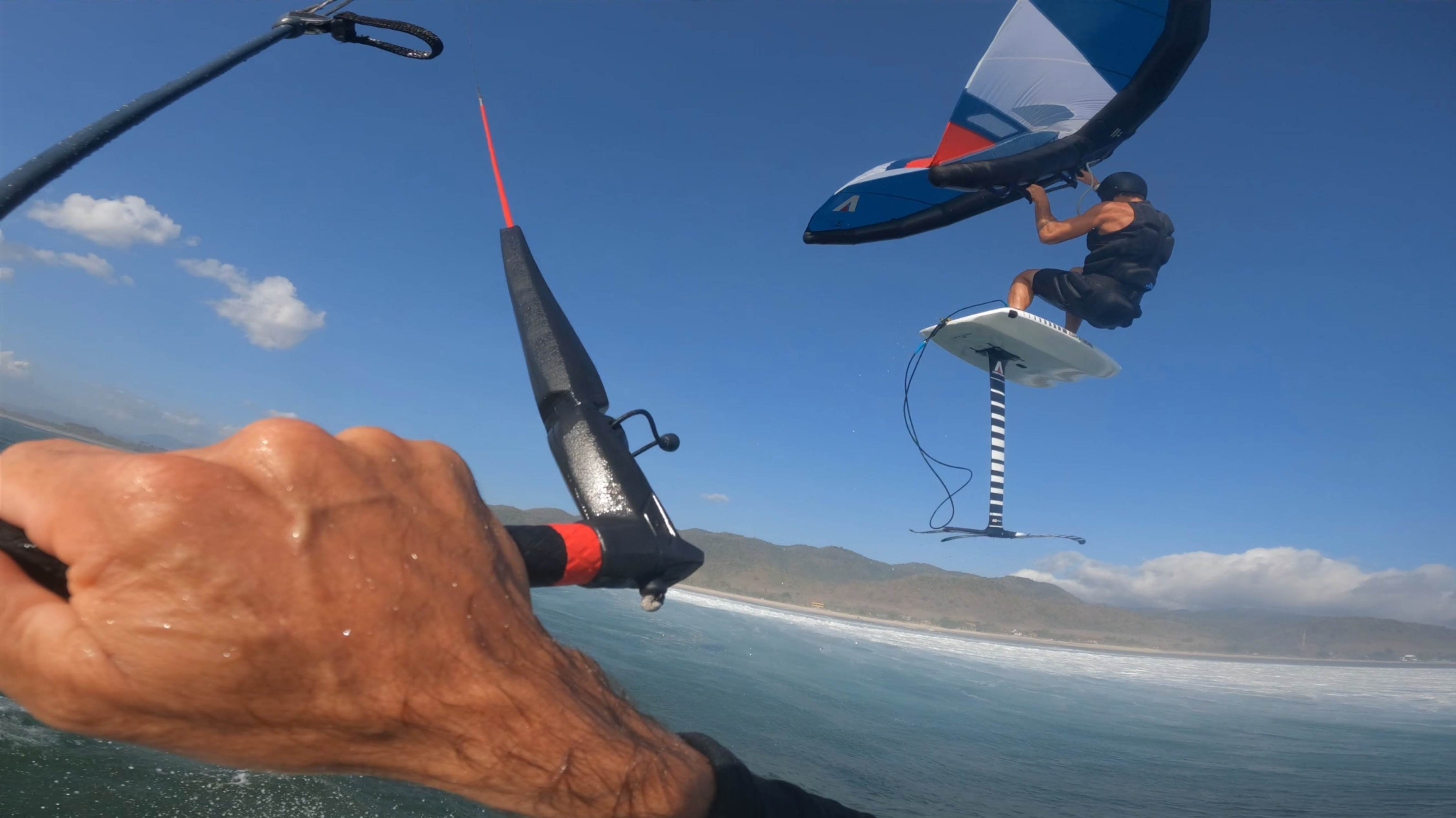 GX01215616618572121192