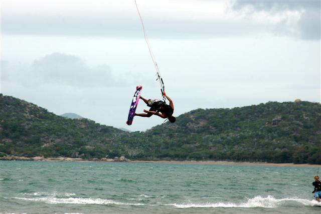 Coconet Classic Bowen