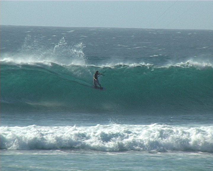 2004 Gnaraloo Kitehard on a wave ala Twin Tip