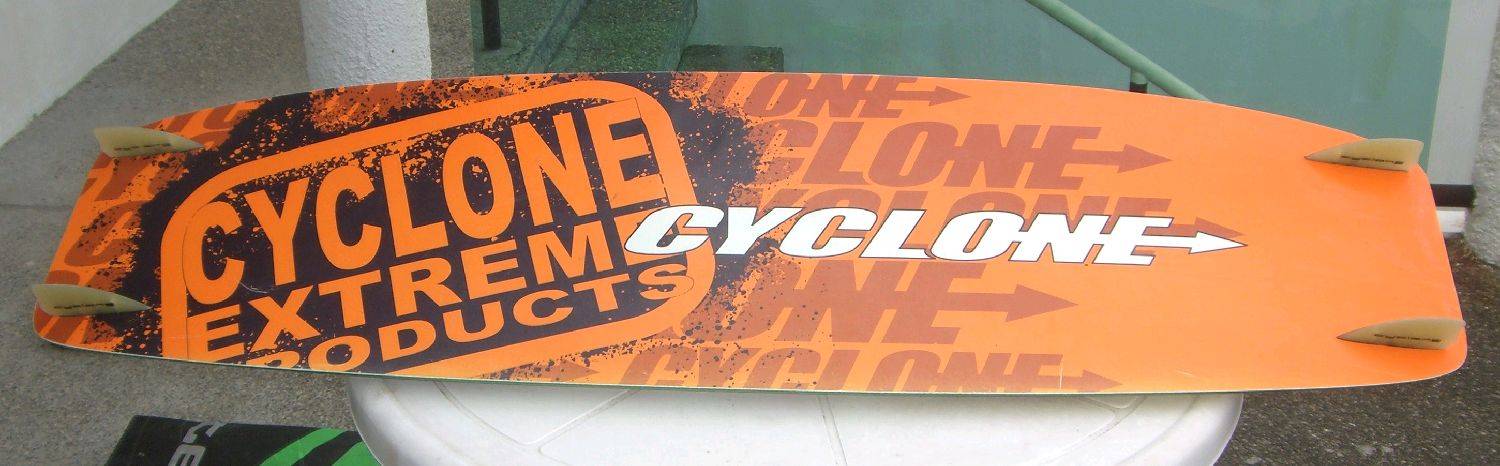 Cyclone Kiteboard lost at Noosa Rivermouth