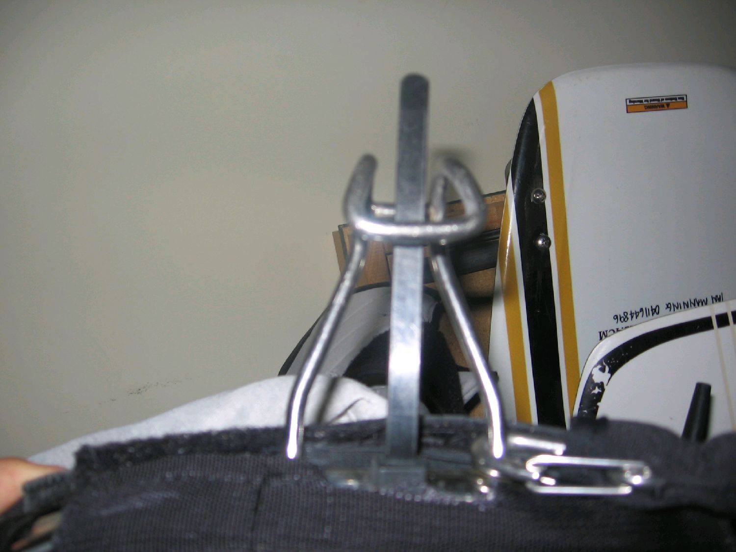 Cable tie on spreader set-up