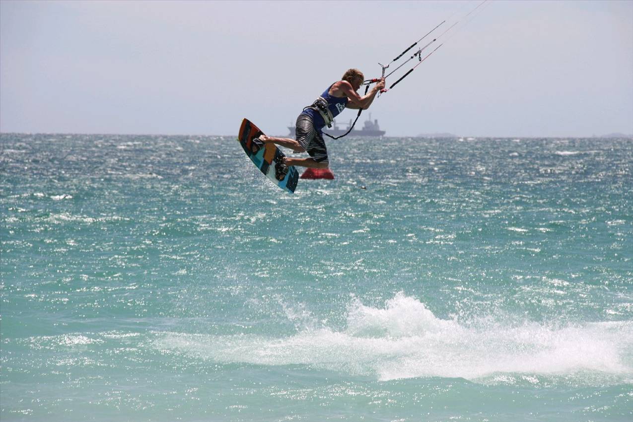 Lighthouse to Leighton