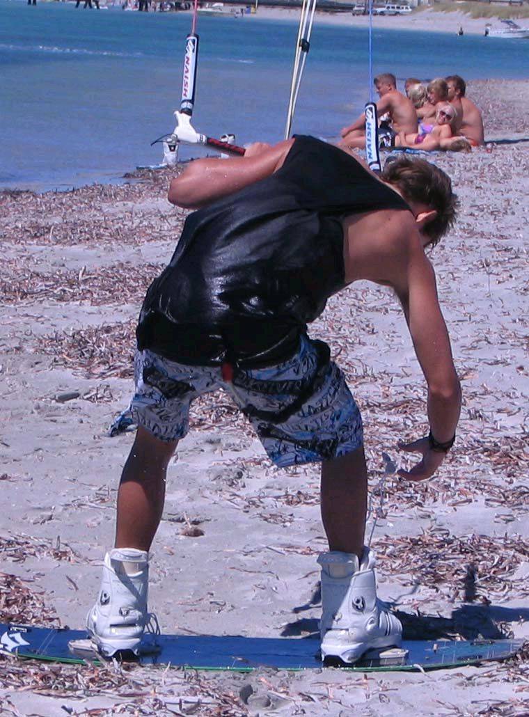 Whiteboots and kitie chicks