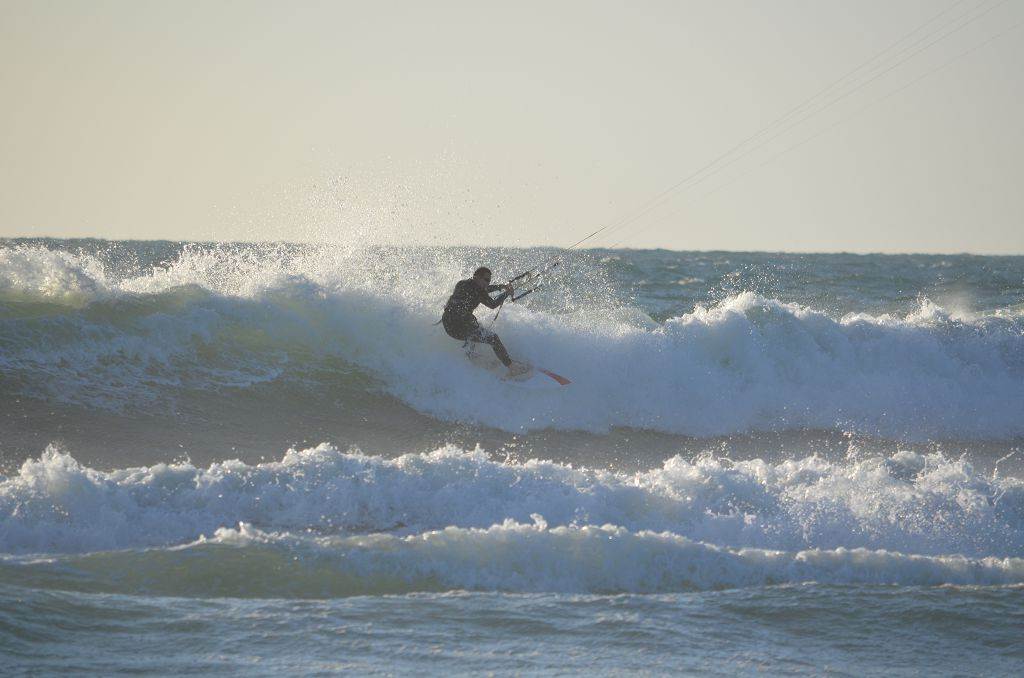 Kitesurfing in a WA Seabreeze