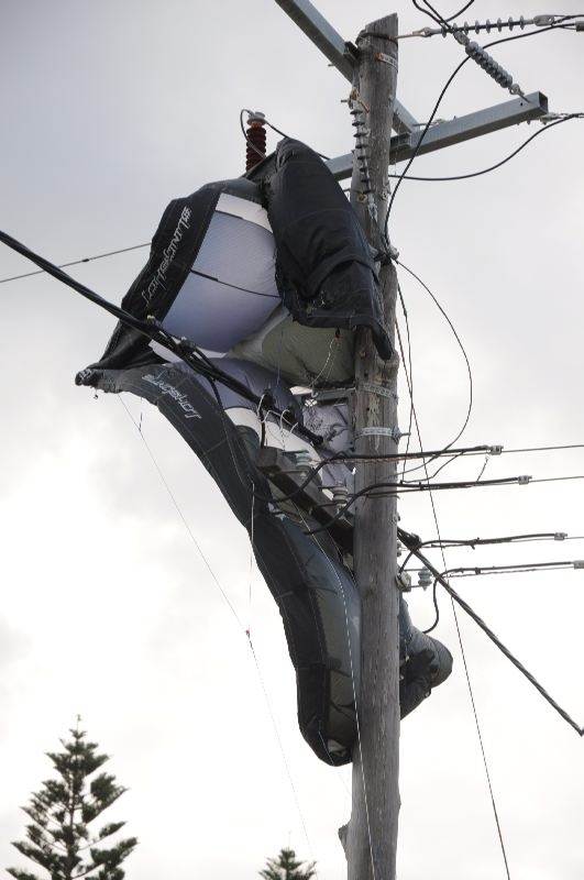 Kite up a power pole