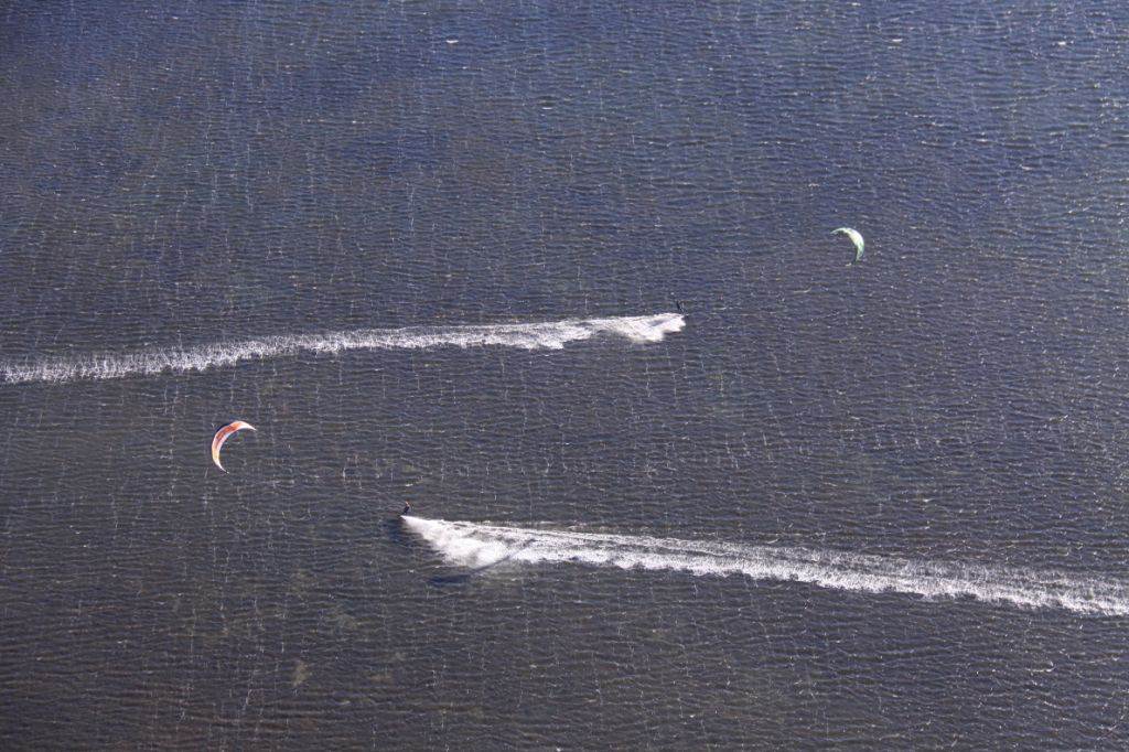 VH-FMI WIN P-ROAD 152