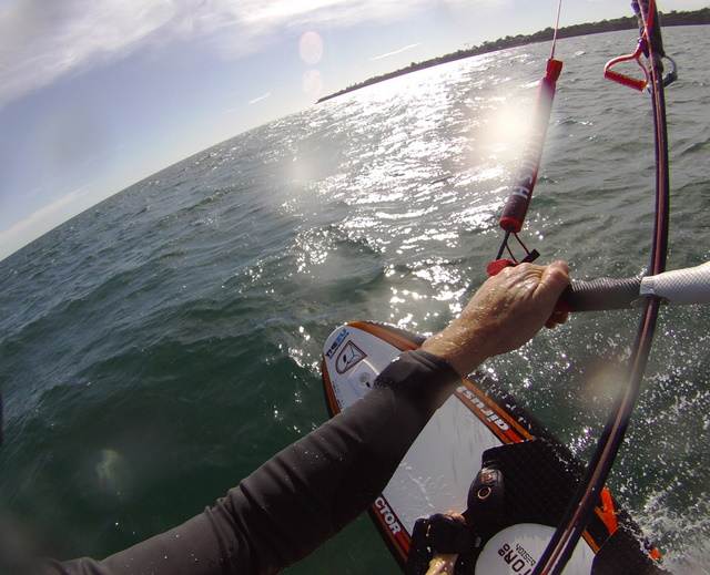 Kitesurfing downwinder Mentone to Port Melbourne