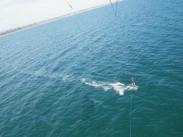 Kitesurfing downwinder Mentone to Port Melbourne