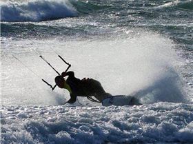 local kiter, ripping