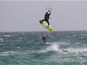 TARIFA STRAPLESS KITESURFING PRO 2016
