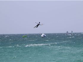 TARIFA STRAPLESS KITESURFING PRO 2016