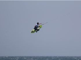 TARIFA STRAPLESS KITESURFING PRO 2016