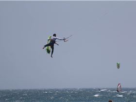 TARIFA STRAPLESS KITESURFING PRO 2016