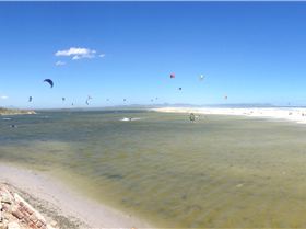 Kitesurfing