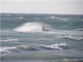 Kitesurfing