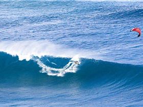 Felix Pivec - Converse and Generator Ktitng Hawaa