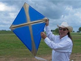 custom cross kite