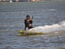 Kitesurfing