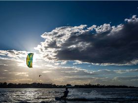 When Joris Miedema from Netherland comes the other side of the world for a kite session in Brisbane.