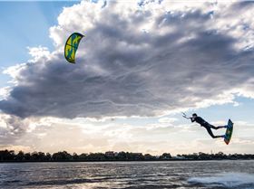 When Joris Miedema from Netherland comes the other side of the world for a kite session in Brisbane.