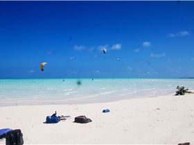 Moon Tours - PNG KITE TRIP