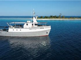 Moon Tours - PNG KITE TRIP