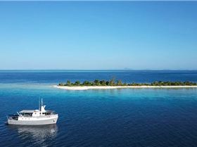 Moon Tours - PNG KITE TRIP