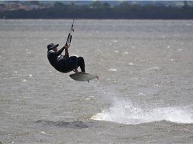 Kitesurfing