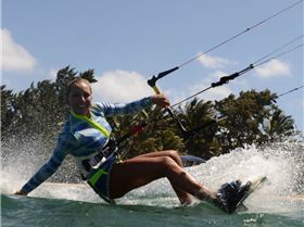 Buzz kites in action