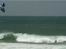 Buzz kites in action