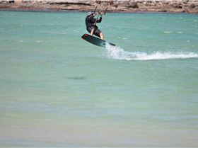 Kitesurfing