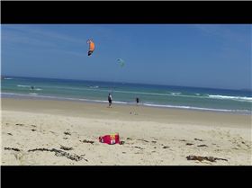 Kitesurfing