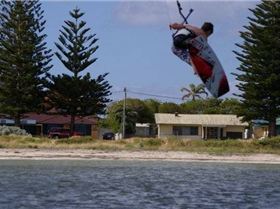 bradley melville pushing it on the new flexifoil fusion 2