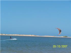 Kitesurfing