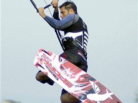 Kitesurfing the sandbar at Safety Bay
