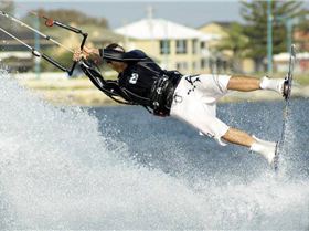 Kitesurfing the sandbar at Safety Bay