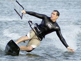 Kitesurfing the sandbar at Safety Bay