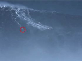 rodrigo-koxa-surfing-record (1)